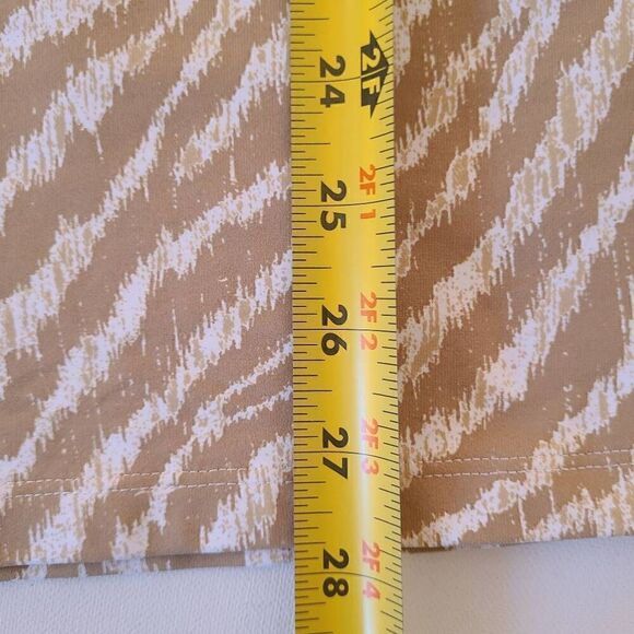 J McLaughlin Womens Beige White Print Long Sleeve Tunic Top Medium - Picture 8 of 12